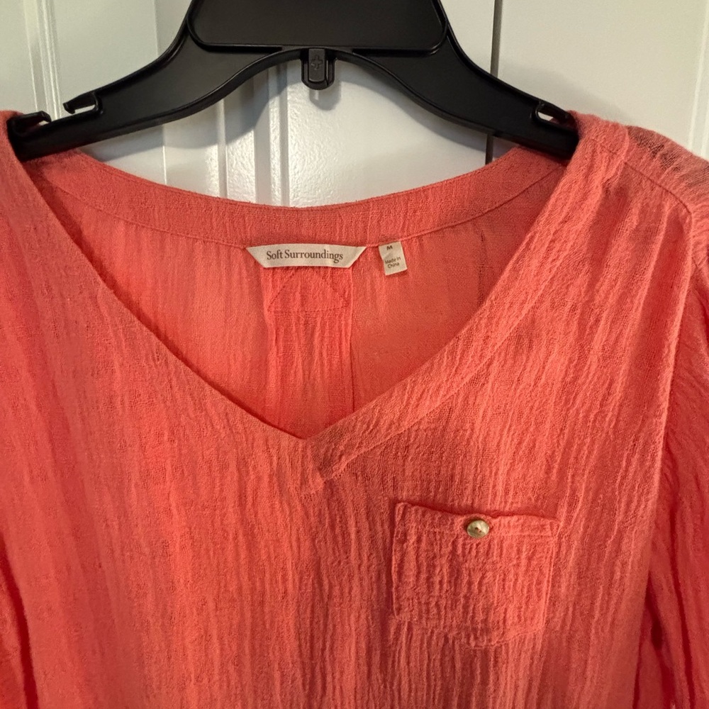Women's Soft Surroundings Coral Blouse Size M - Picture 2 of 3